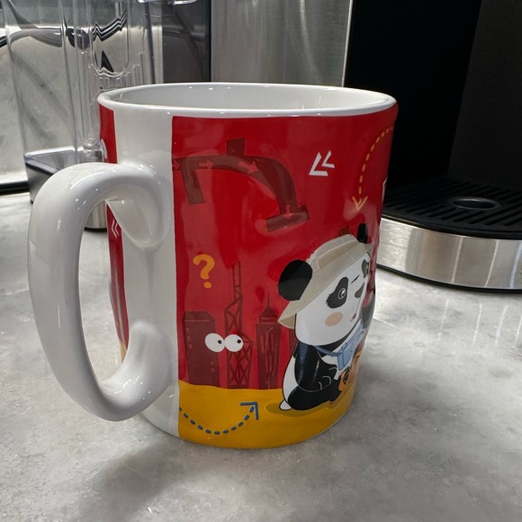 Lost in Hong Kong Mug - Picture 3 of 7